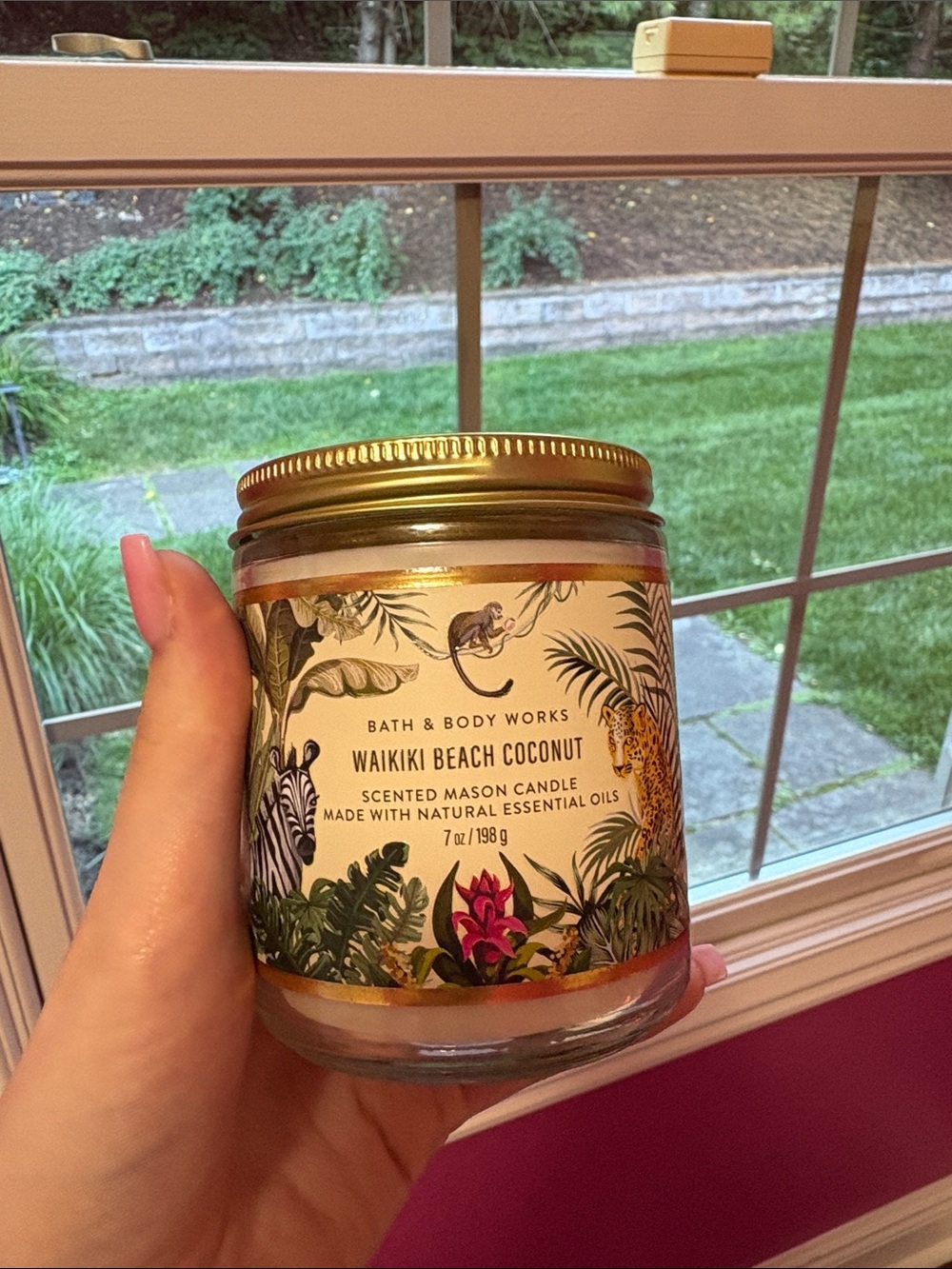 Bath & Body Works Waikiki Beach Coconut Candle